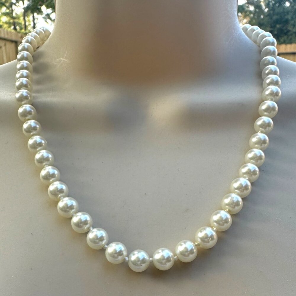 Vintage Bridal Jewelry Knotted Pearl Necklace Mother of the Bride Wedding Jewels - Picture 5 of 7